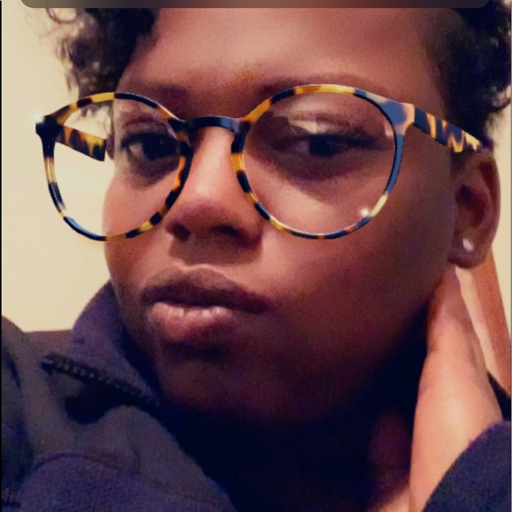 Meet your Posher, Momma